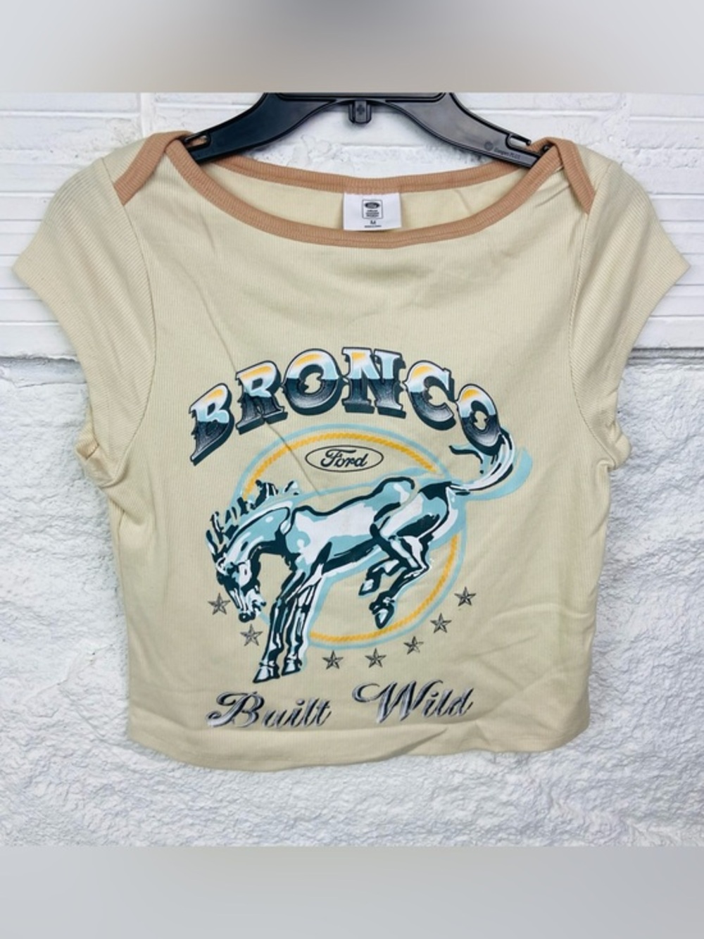 NWT Ford Bronco 'Built Wild' Cream Graphic Crop Top size medium